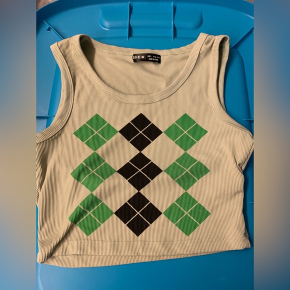 BUNDLE:Shein Cropped Tank, Cropped Long Sleeve and Skirt - Picture 1 of 8